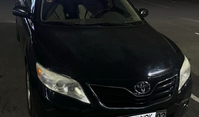 Toyota Camry 2010 года