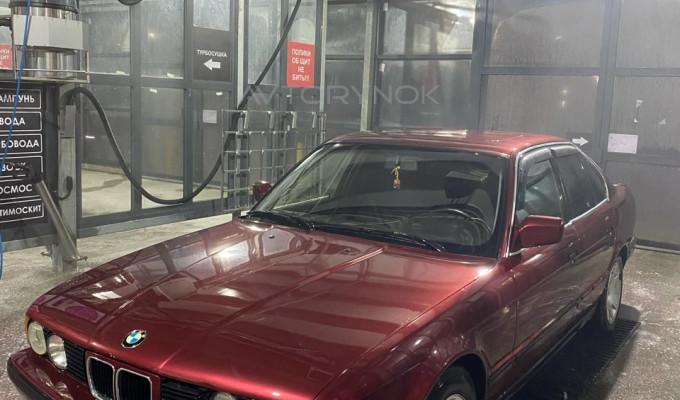 BMW 5 серия 1992 года