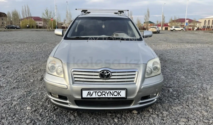 Toyota Avensis 2004 года