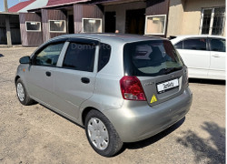 Chevrolet Aveo 2003 года