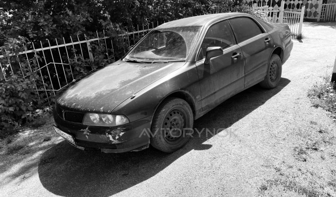 Mitsubishi Diamante 1996 года