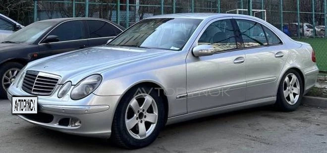 Mercedes-Benz E-Класс 2004 года