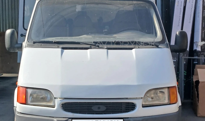Ford Transit 1995 года