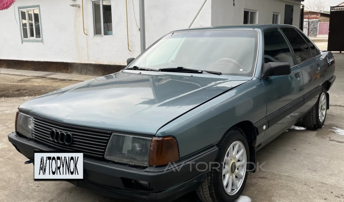 Audi 100 1989 года
