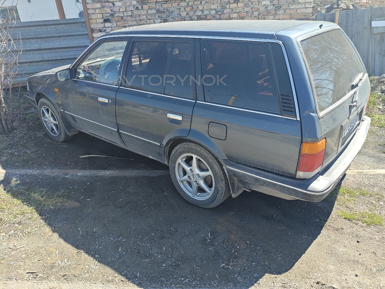 Mazda 323, 1988