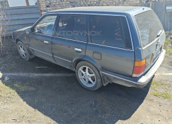 Mazda 323 1988 года