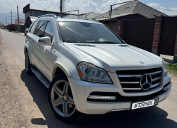 Mercedes-Benz GL-Класс 2011 года