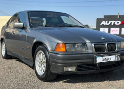 BMW 3 серия 1992 года