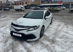 Toyota Camry 2022 года