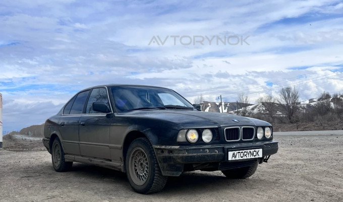 BMW 5 серия 1990 года