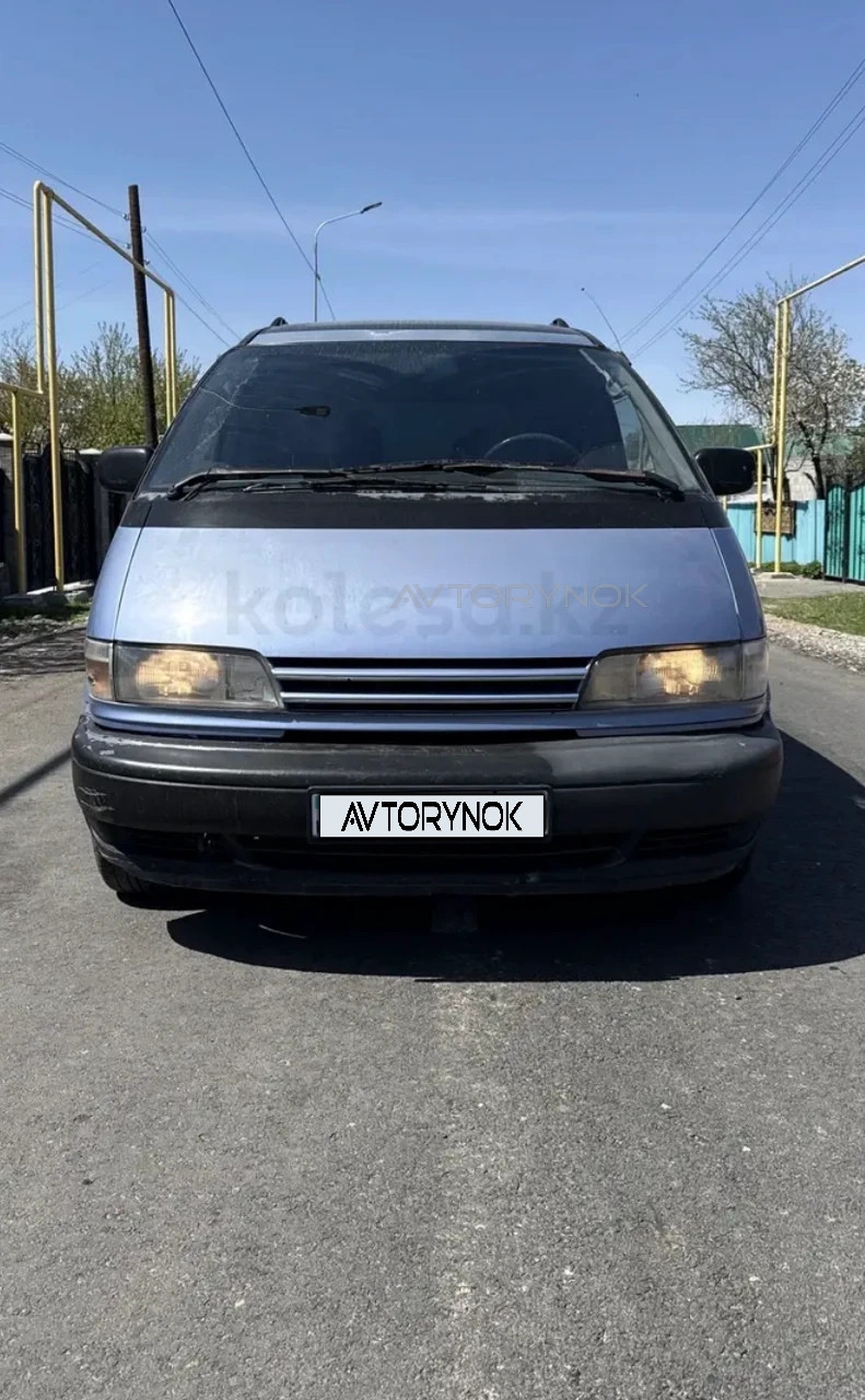 Toyota Previa, 1994