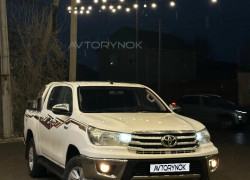 Toyota Hilux 2020 года