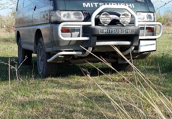 Mitsubishi Delica 1992 года