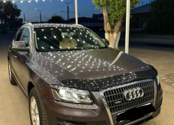 Audi Q5 2010 года