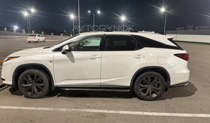 Lexus RX 2018 года