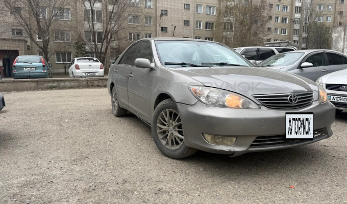 Toyota Camry 2006 года