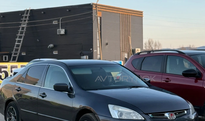 Honda Accord 2005 года
