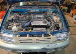Mitsubishi Space Runner 1995 года