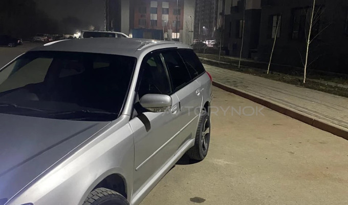 Subaru Legacy 2004 года