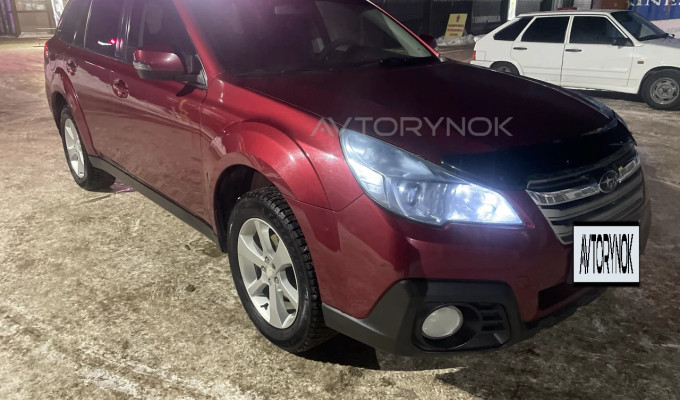 Subaru Outback 2013 года
