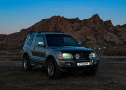 Mitsubishi Pajero 2002 года