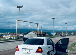 Mercedes-Benz C-Класс 1993 года