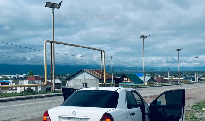 Mercedes-Benz C-Класс 1993 года