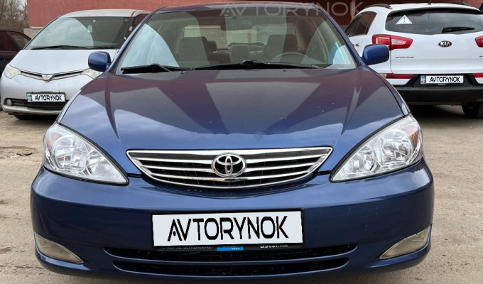 Toyota Camry 2003 года