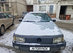 Volkswagen Passat 1990 года