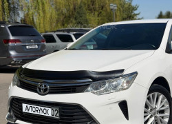 Toyota Camry 2015 года