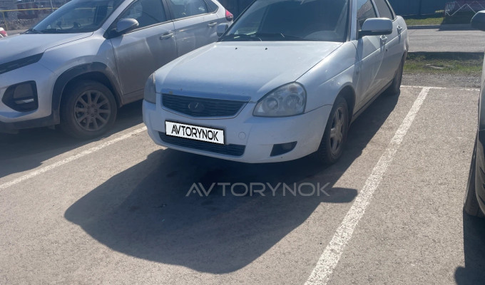 ВАЗ (Lada) Priora 2013 года