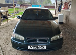 Toyota Camry 2001 года