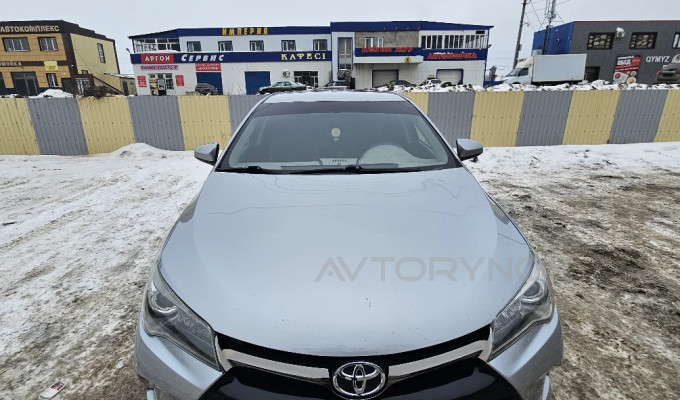 Toyota Camry 2016 года