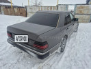 Mercedes-Benz E-Класс 1988 года