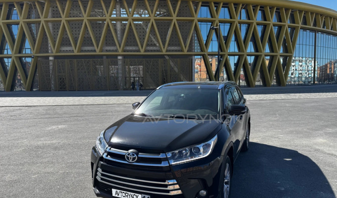 Toyota Highlander 2014 года
