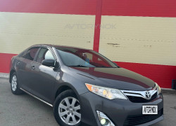 Toyota Camry 2013 года