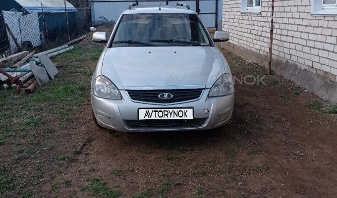 ВАЗ (Lada) Priora 2013 года