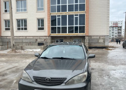 Toyota Camry 2003 года