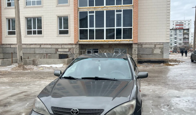 Toyota Camry 2003 года