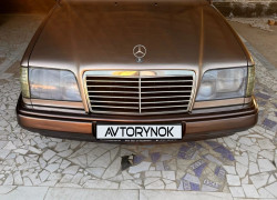 Mercedes-Benz E-Класс 1993 года