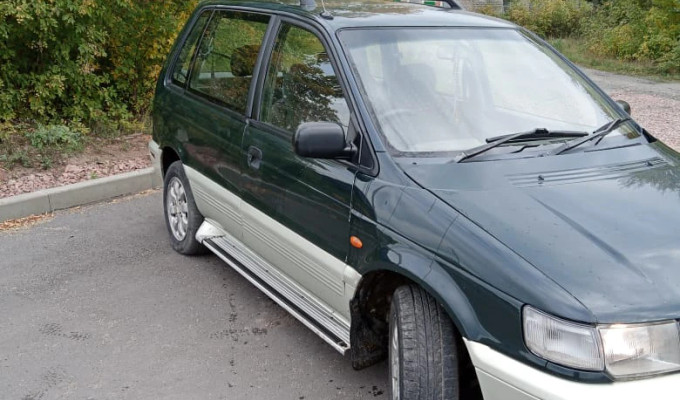 Mitsubishi RVR 1995 года
