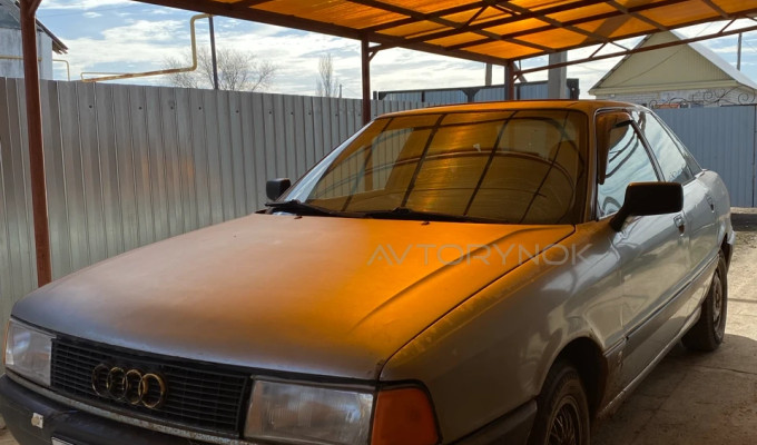 Audi 80 1990 года