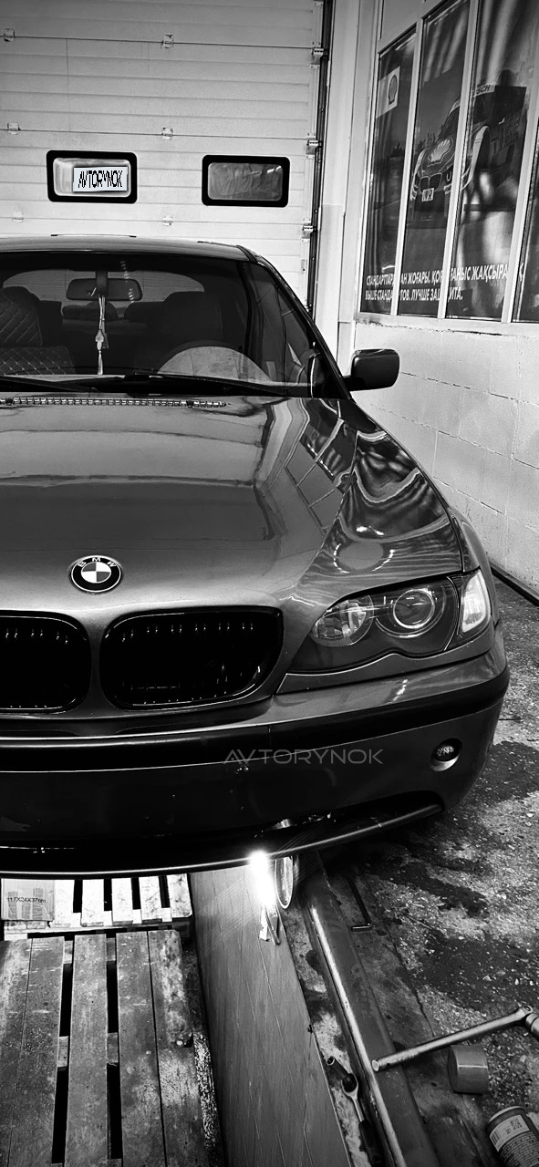 BMW 3 Series, 2002