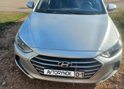 Hyundai Elantra 2018 года