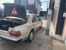 Mercedes-Benz E-Класс 1990 года