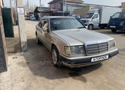 Mercedes-Benz E-Класс 1990 года