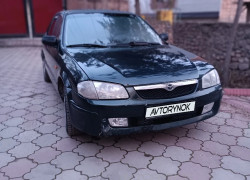 Mazda 323 1998 года