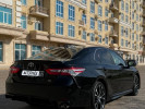 Toyota Camry 2020 года