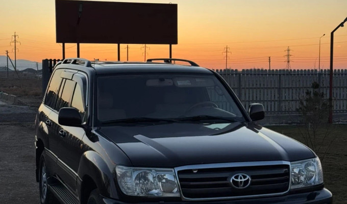 Toyota Land Cruiser 2006 года