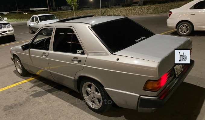 Mercedes-Benz 190 1989 года